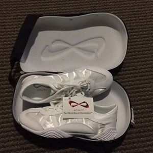 NWT Nfinity Evolution Cheerleading Shoes